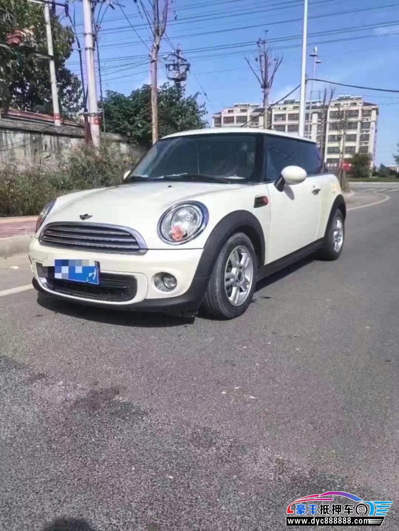 13年宝马MINISUV抵押车出售