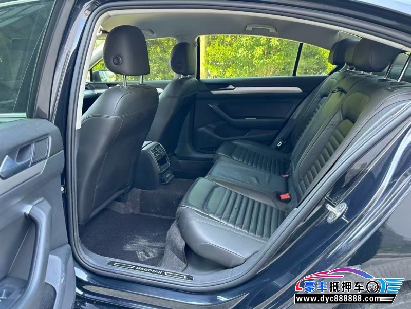 18年大众迈腾轿车抵押车出售