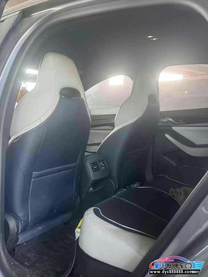 22年比亚迪秦轿车抵押车出售