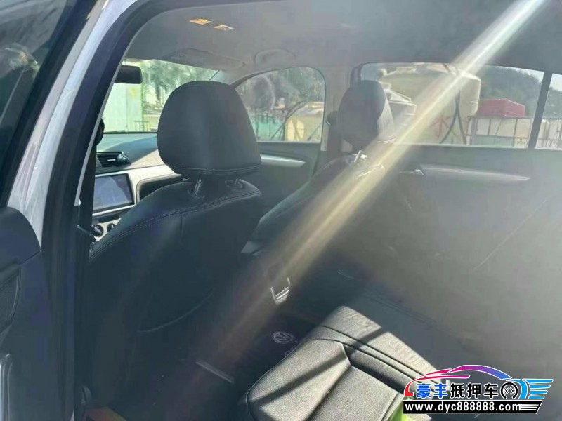 17年大众朗逸轿车抵押车出售