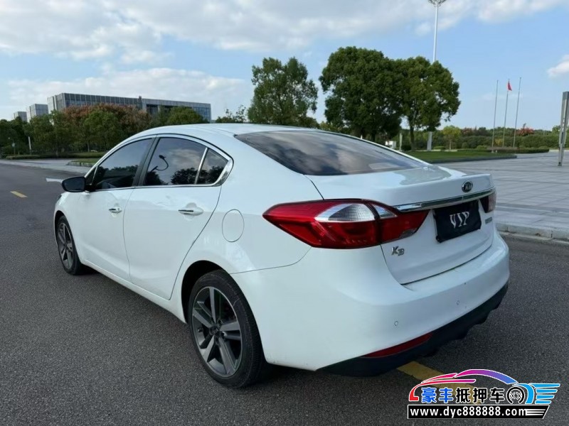 17年起亚K3轿车抵押车出售