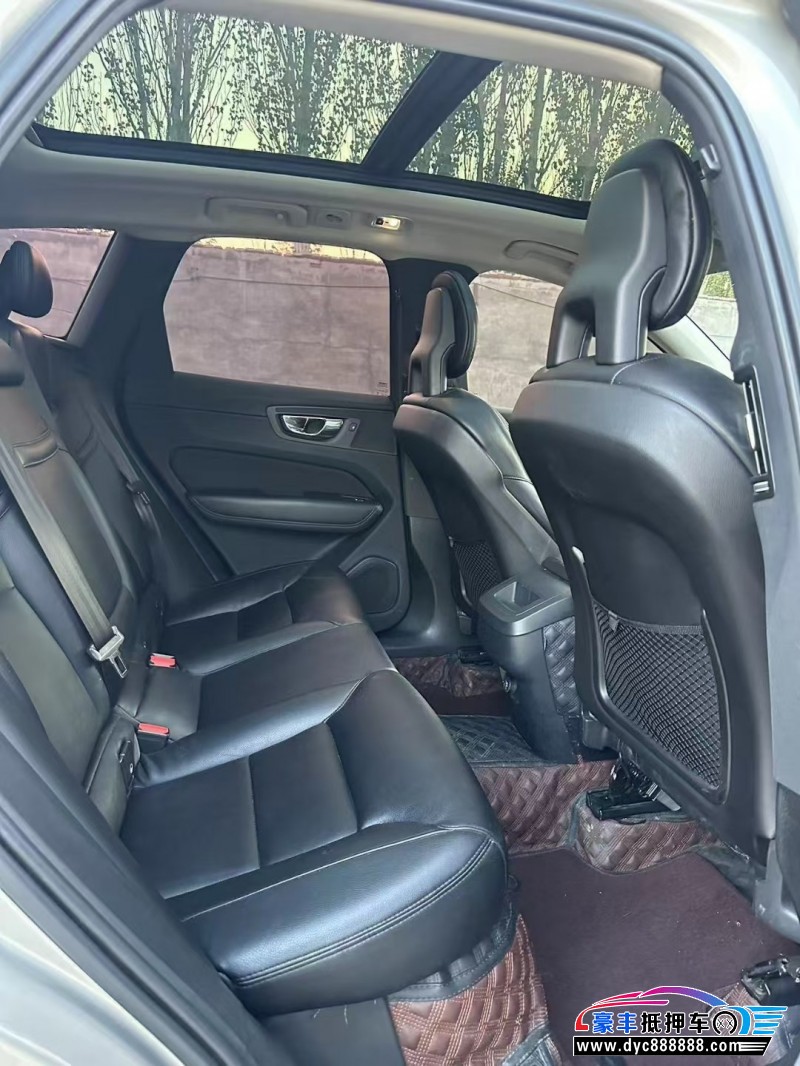 18年沃尔沃XC60轿车抵押车出售