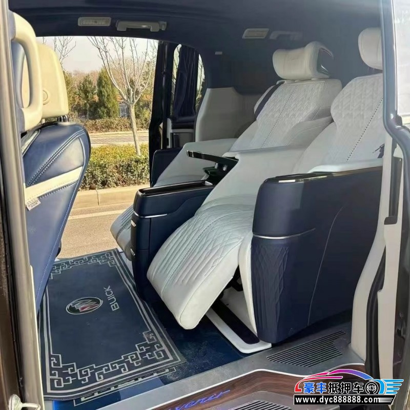 20年别克GL8轿车抵押车出售