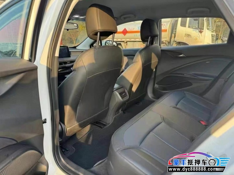 24年别克微蓝轿车抵押车出售