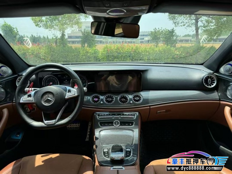 17年奔驰E轿车抵押车出售