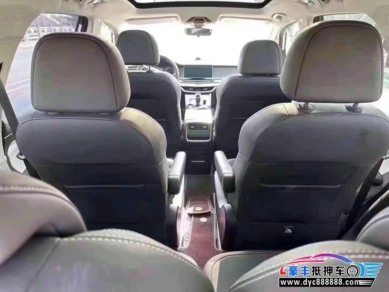 20年吉利嘉际轿车抵押车出售