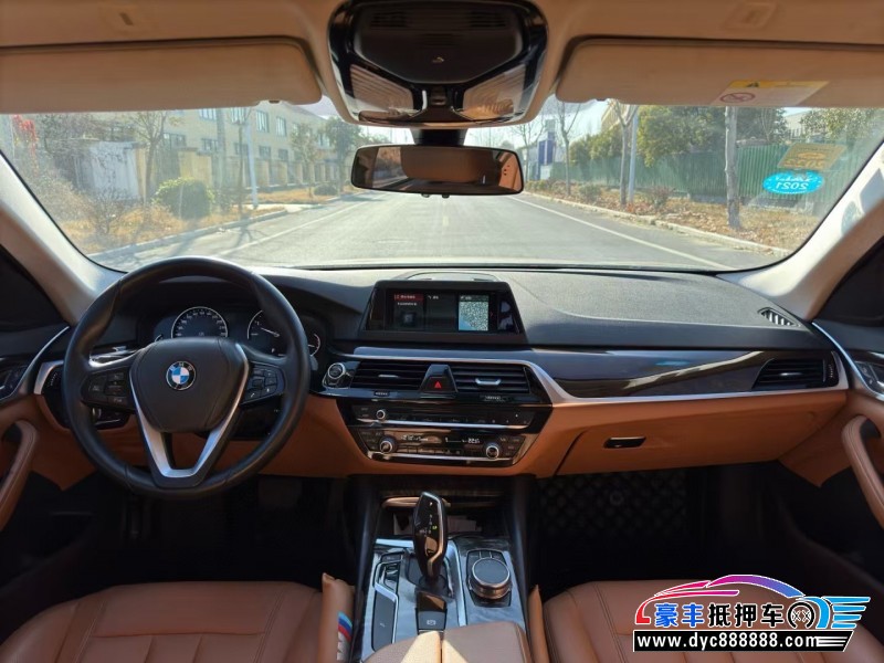 18年宝马5系轿车抵押车出售