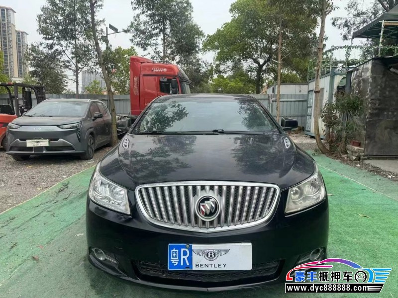 11年别克君越轿车抵押车出售