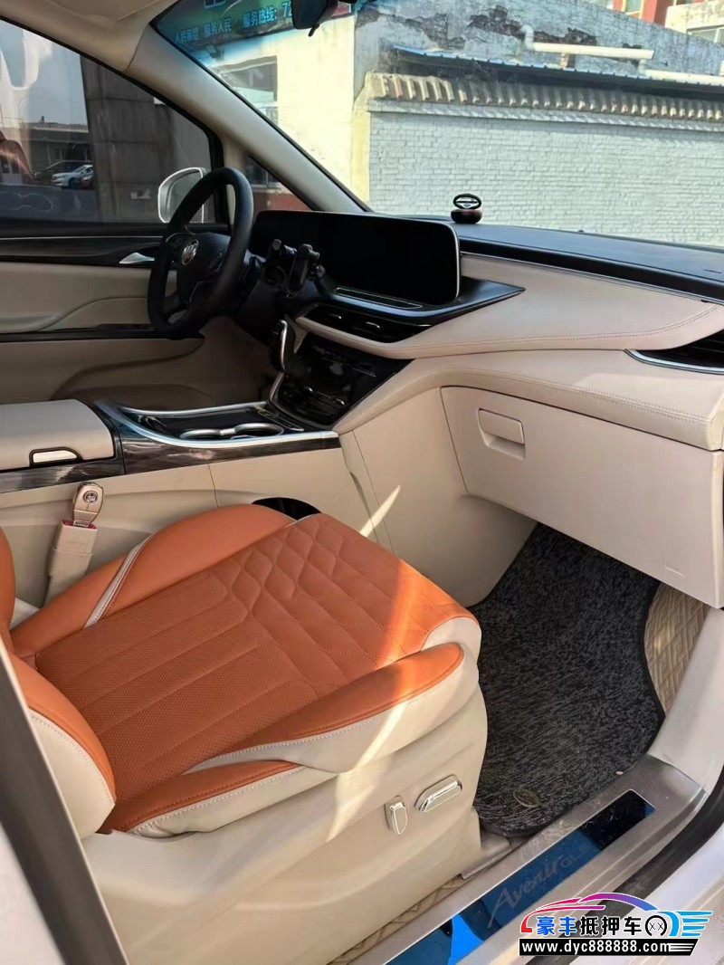 21年别克GL8轿车抵押车出售