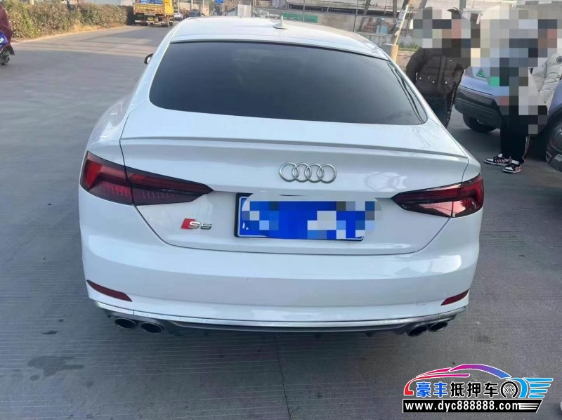 19年奥迪S5轿车抵押车出售
