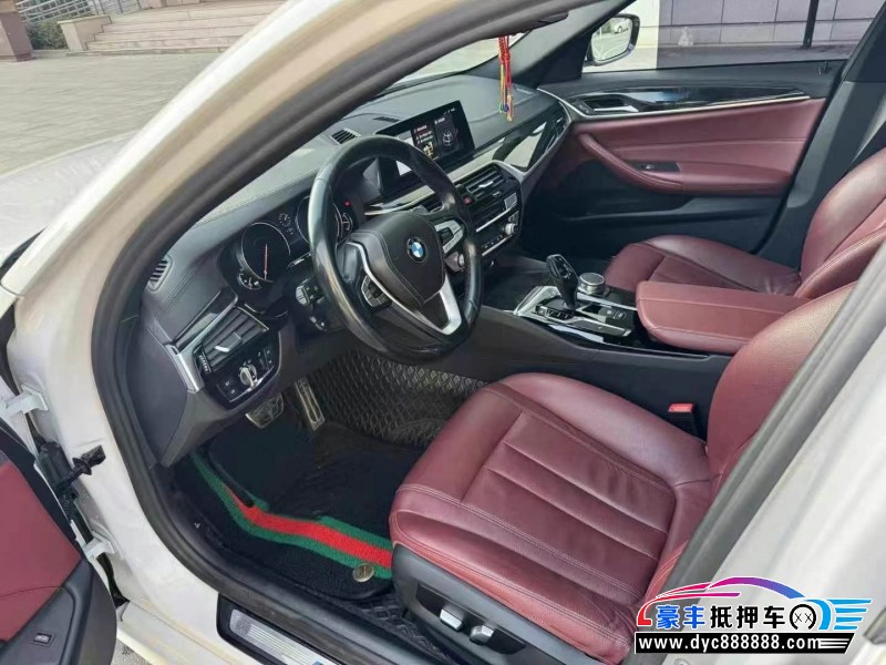 18年宝马5系轿车抵押车出售