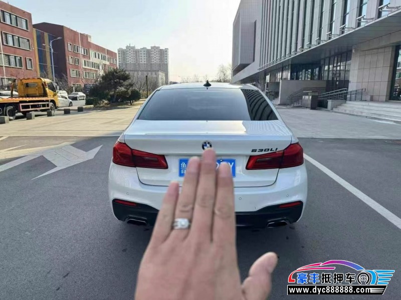 18年宝马5系轿车抵押车出售