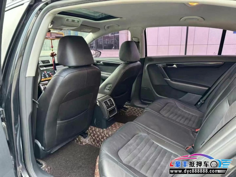 16年大众迈腾轿车抵押车出售