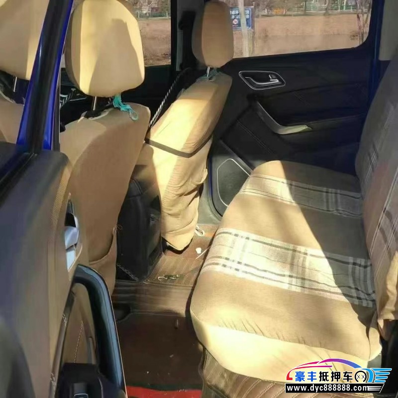 20年江铃域虎轿车抵押车出售