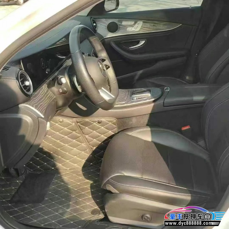 22年奔驰E轿车抵押车出售