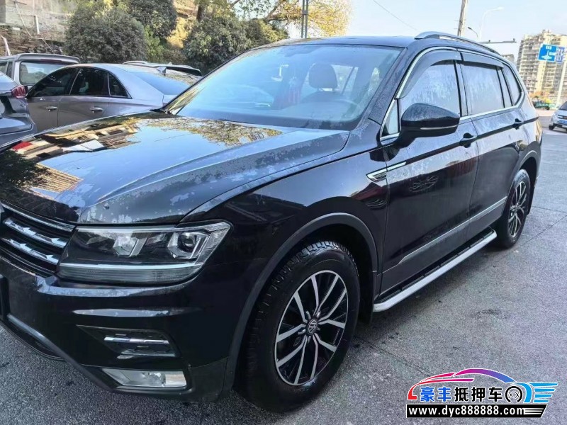 17年大众途观轿车抵押车出售