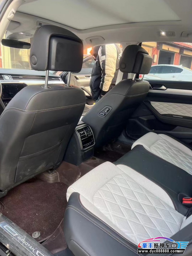 24年大众迈腾轿车抵押车出售