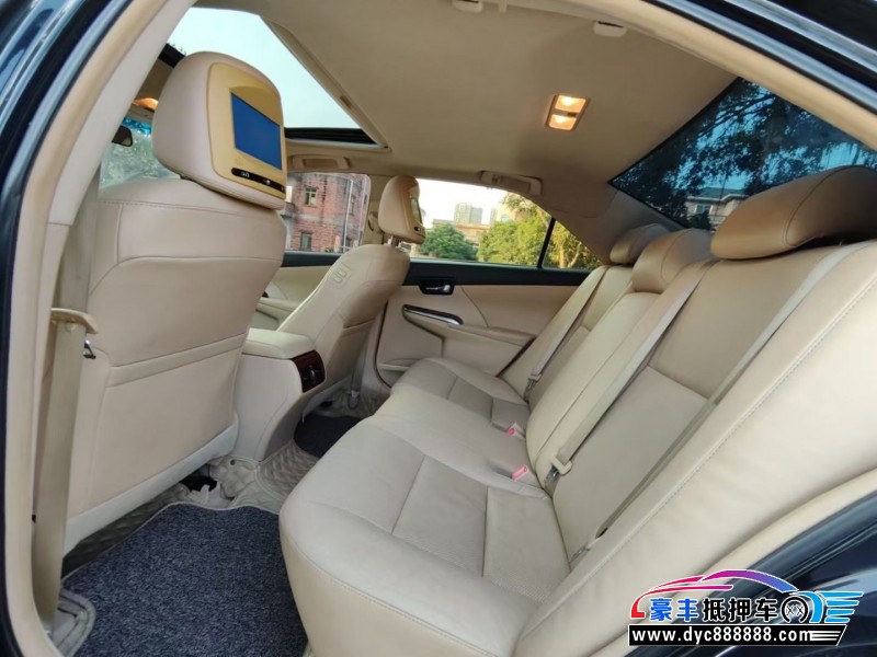 13年丰田凯美瑞轿车抵押车出售