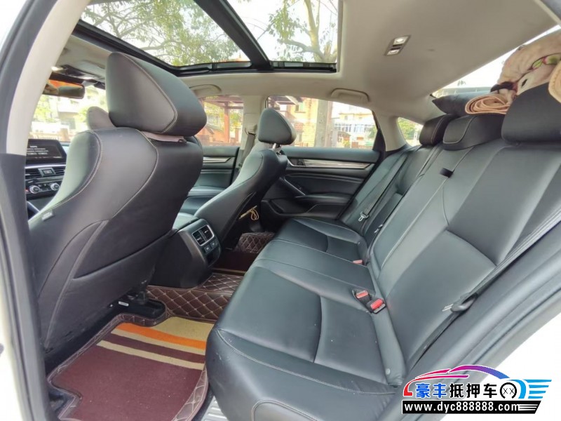 22年本田雅阁轿车抵押车出售