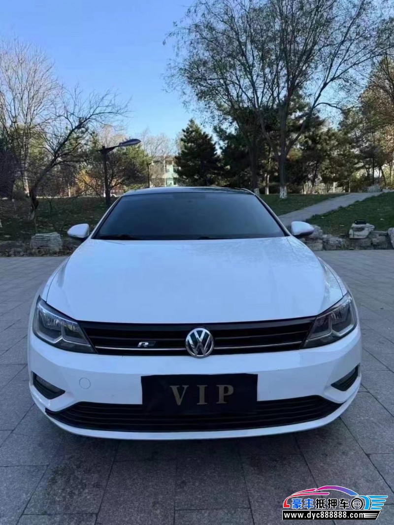 16年大众凌渡轿车抵押车出售