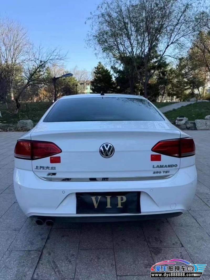 16年大众凌渡轿车抵押车出售