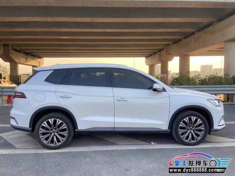 20年比亚迪宋轿车抵押车出售