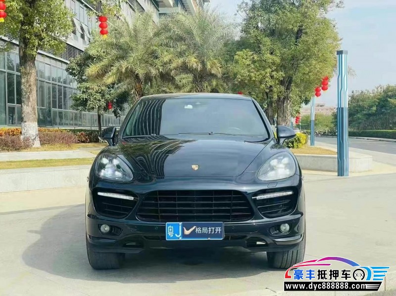 14年保时捷卡宴轿车抵押车出售