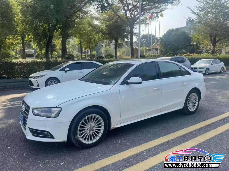 14年奥迪A4L轿车抵押车出售