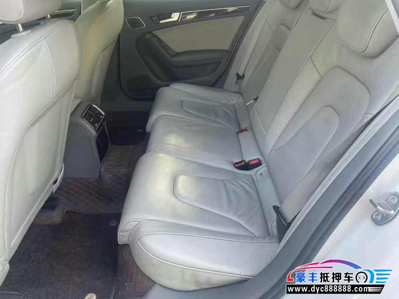 14年奥迪A4L轿车抵押车出售