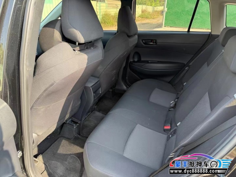 23年丰田锋兰达轿车抵押车出售