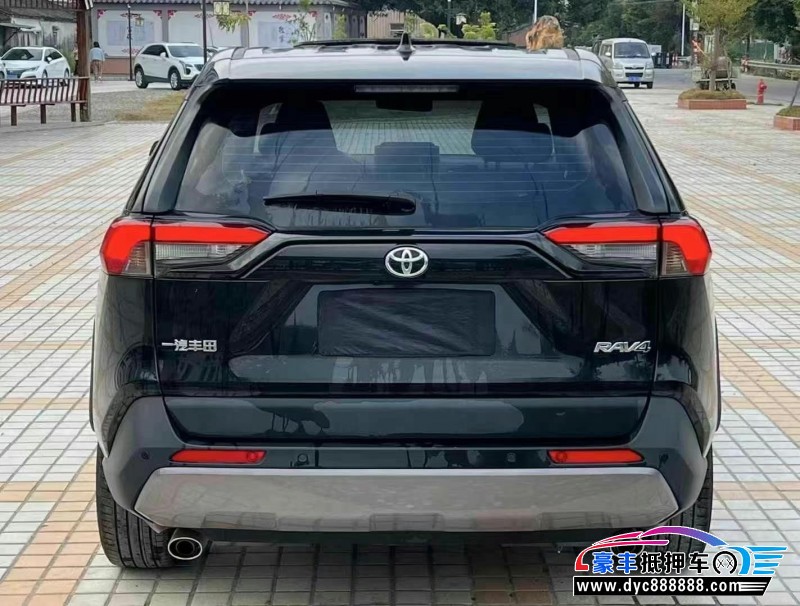 23年丰田RAV4轿车抵押车出售