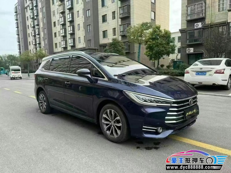 20年比亚迪宋轿车抵押车出售