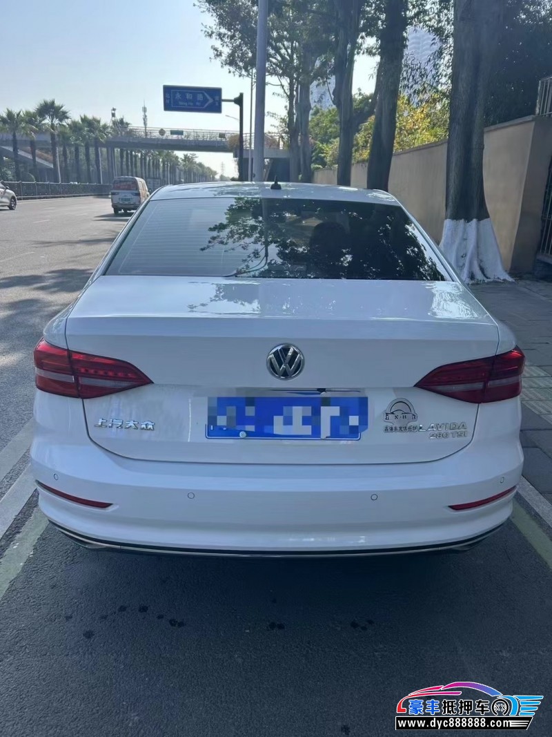 19年大众朗逸轿车抵押车出售