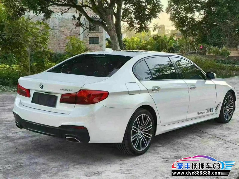 18年宝马5系轿车抵押车出售