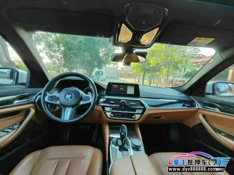 18年宝马5系轿车抵押车出售