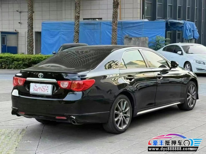 13年丰田锐志轿车抵押车出售