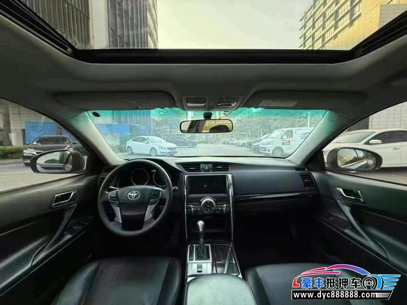 13年丰田锐志轿车抵押车出售