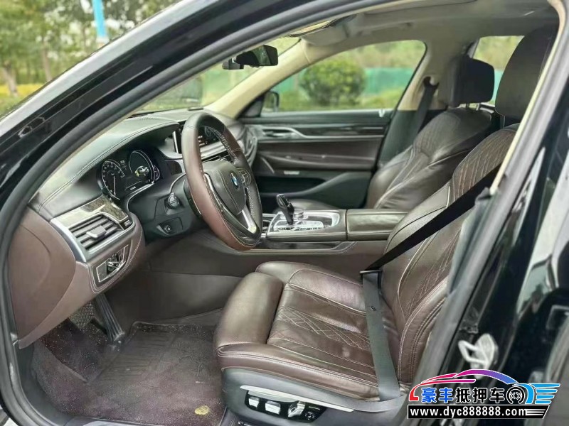 16年宝马7系轿车抵押车出售