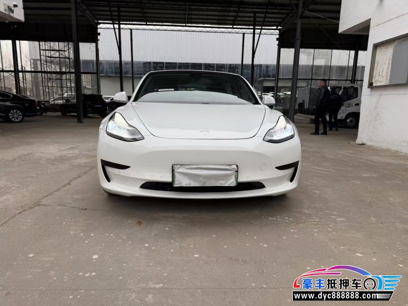 抵押车出售20年特斯拉MODEL 3轿车