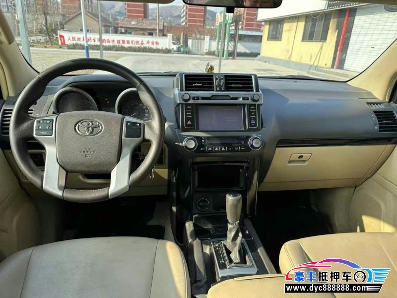 17年丰田普拉多（霸道）轿车抵押车出售
