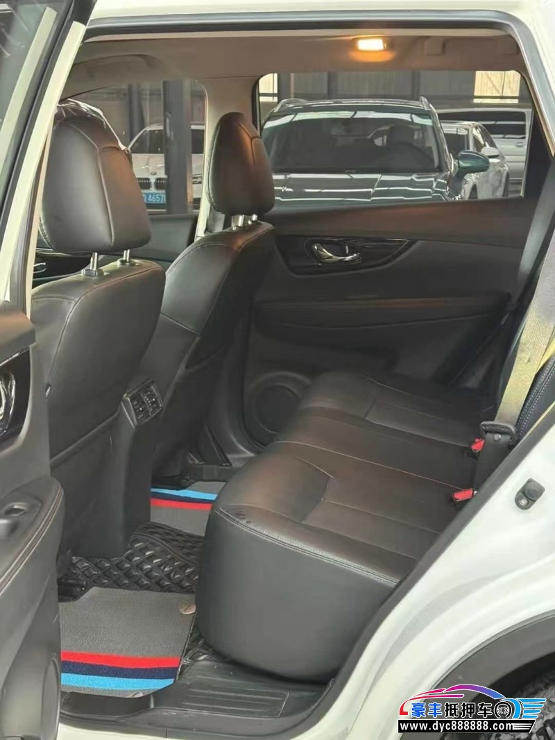 23年日产奇骏轿车抵押车出售