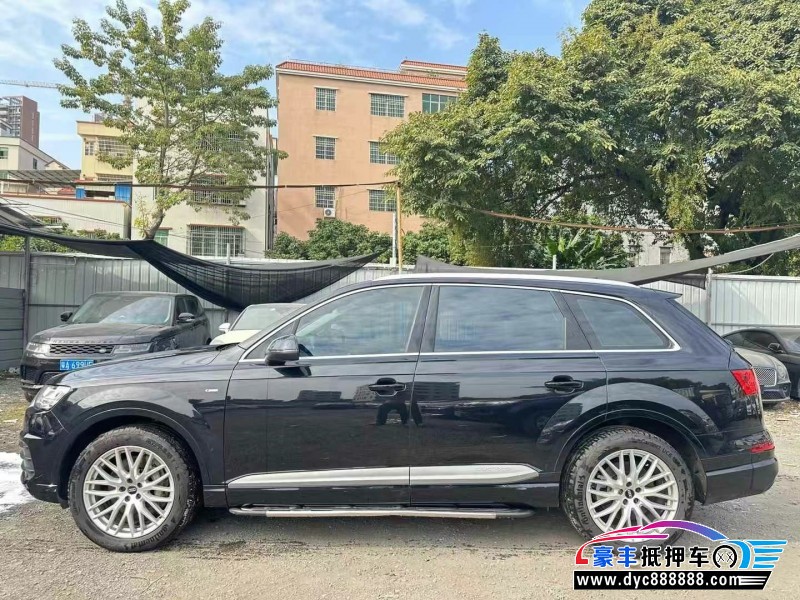 19年奥迪Q7轿车抵押车出售