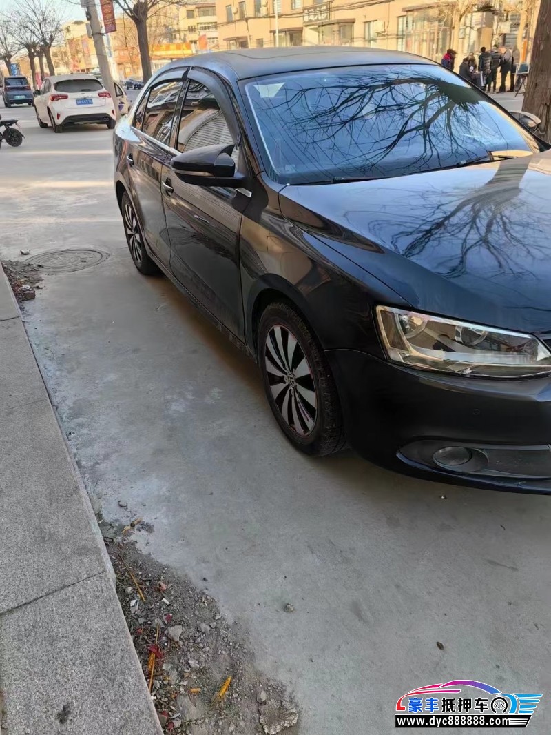 12年大众速腾轿车抵押车出售