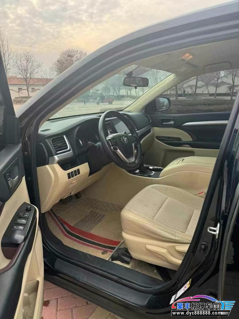 18年丰田汉兰达轿车抵押车出售