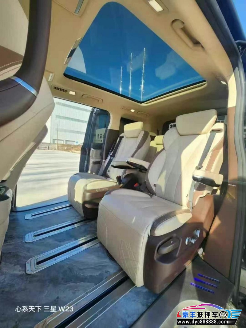 24年奔腾M9轿车抵押车出售