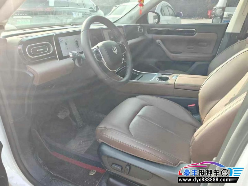 24年零跑C11轿车抵押车出售