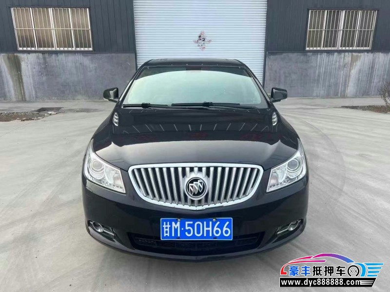 10年别克君越轿车抵押车出售