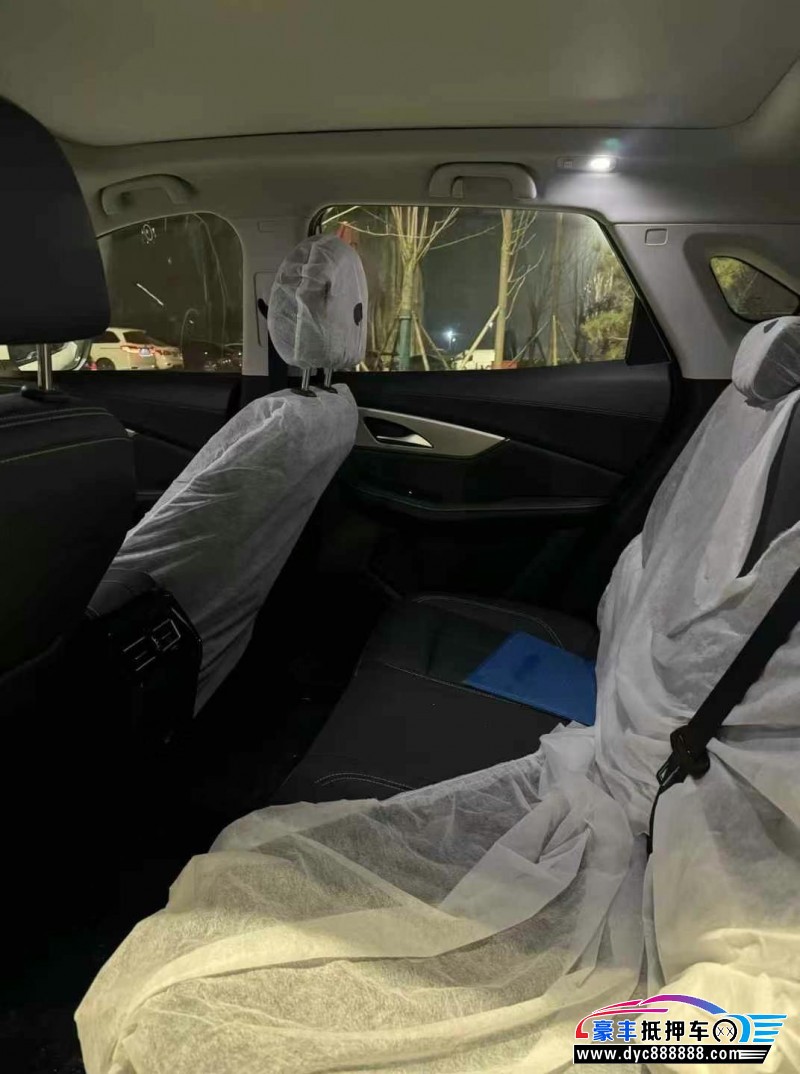 24年东风雷霆轿车抵押车出售