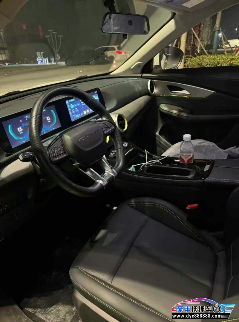 24年东风雷霆轿车抵押车出售