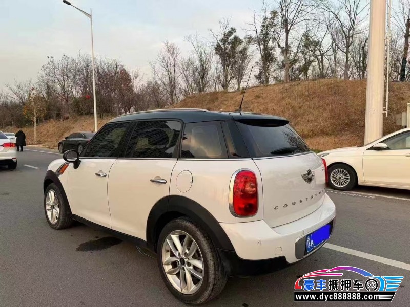 13年宝马MINI轿车抵押车出售